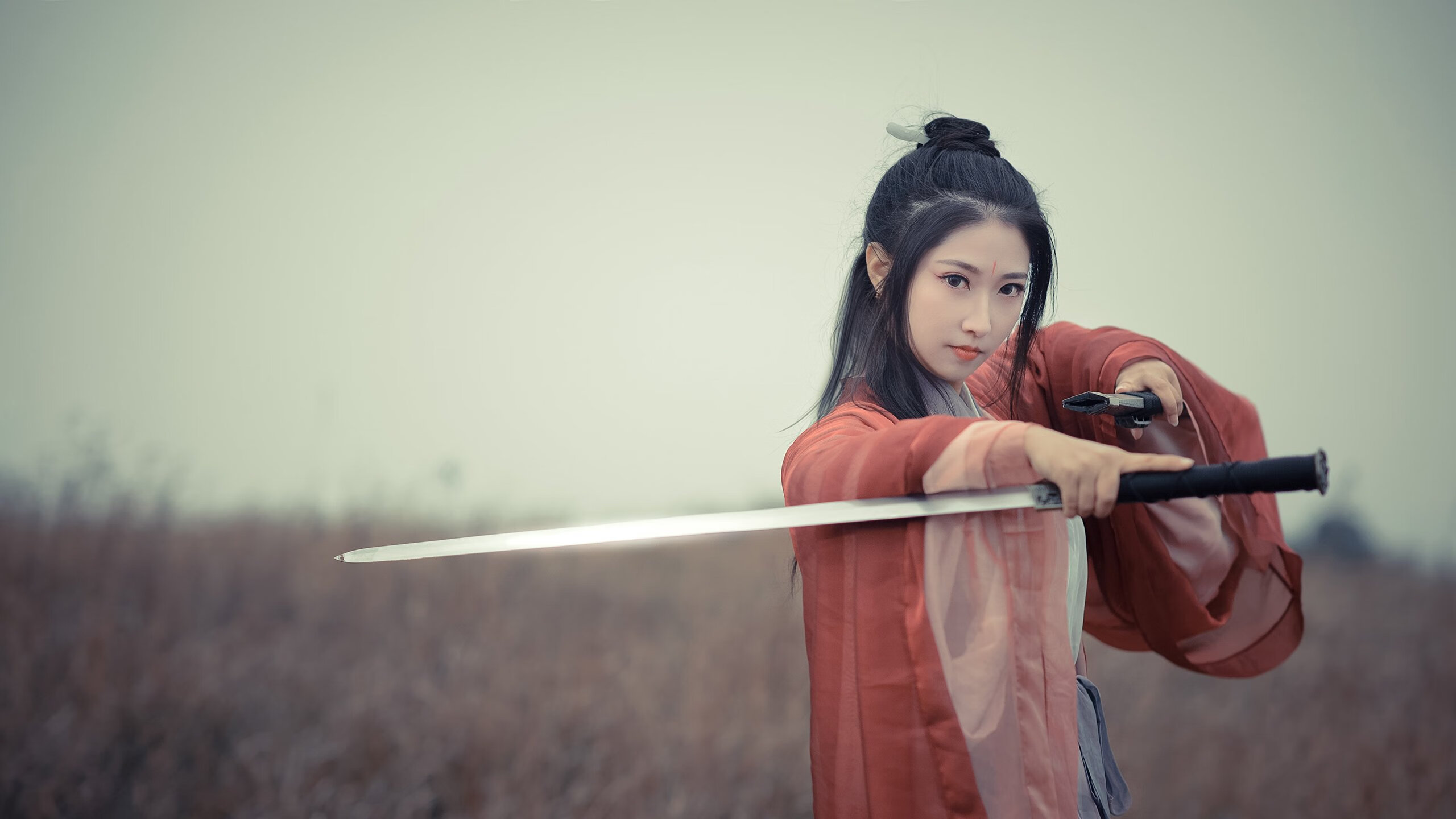 跳水比赛中希腊男将精准入水，希腊男子跳远