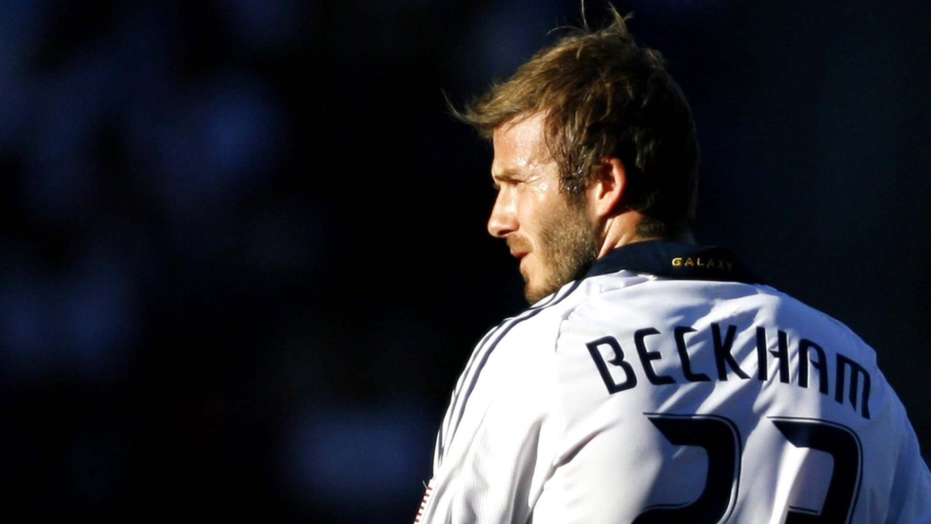 世界杯决赛：上半场双方互交白卷 内马尔、梅西各一次中柱