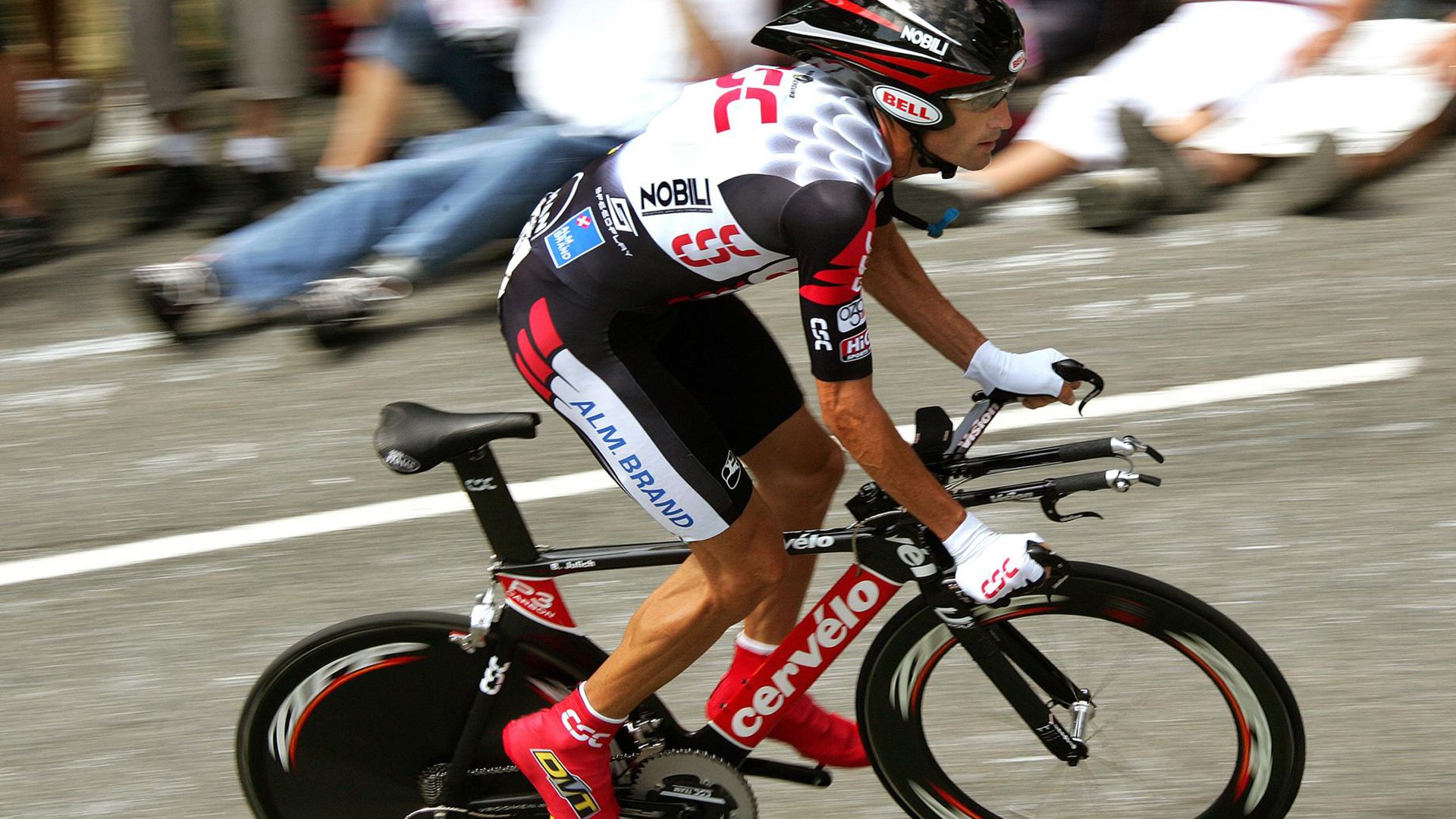 伦敦马拉松：基普乔格遗憾第三 新一代东非跑者接班迹象明显